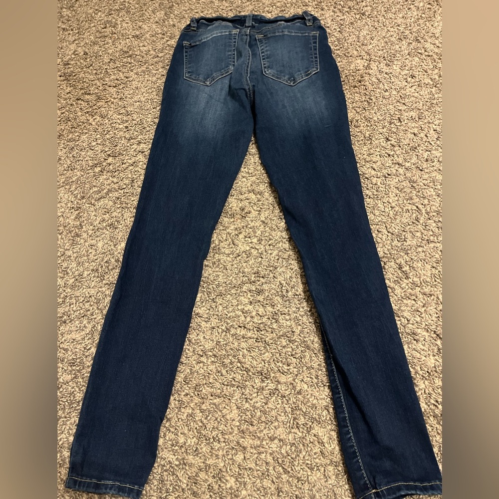 Dark wash skinny jeans - stretchy and comfortable #jeans